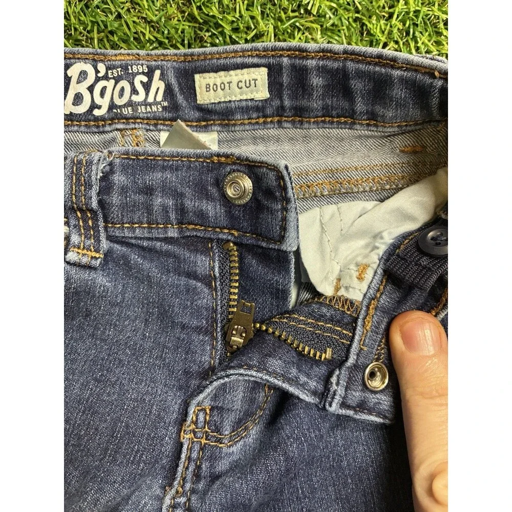 B’gosh Kids Boot Cut Jeans Size 5T Medium Wash Denim Unisex